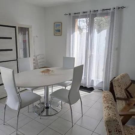 Hébergement de vacances Maison Avec Piscine Quartier Pinède De Conteau La Teste-de-Buch