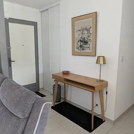 Maison Avec Piscine Quartier Pinede De Conteau