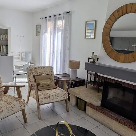 Maison Avec Piscine Quartier Pinede De Conteau 度假居 拉特斯特德布赫